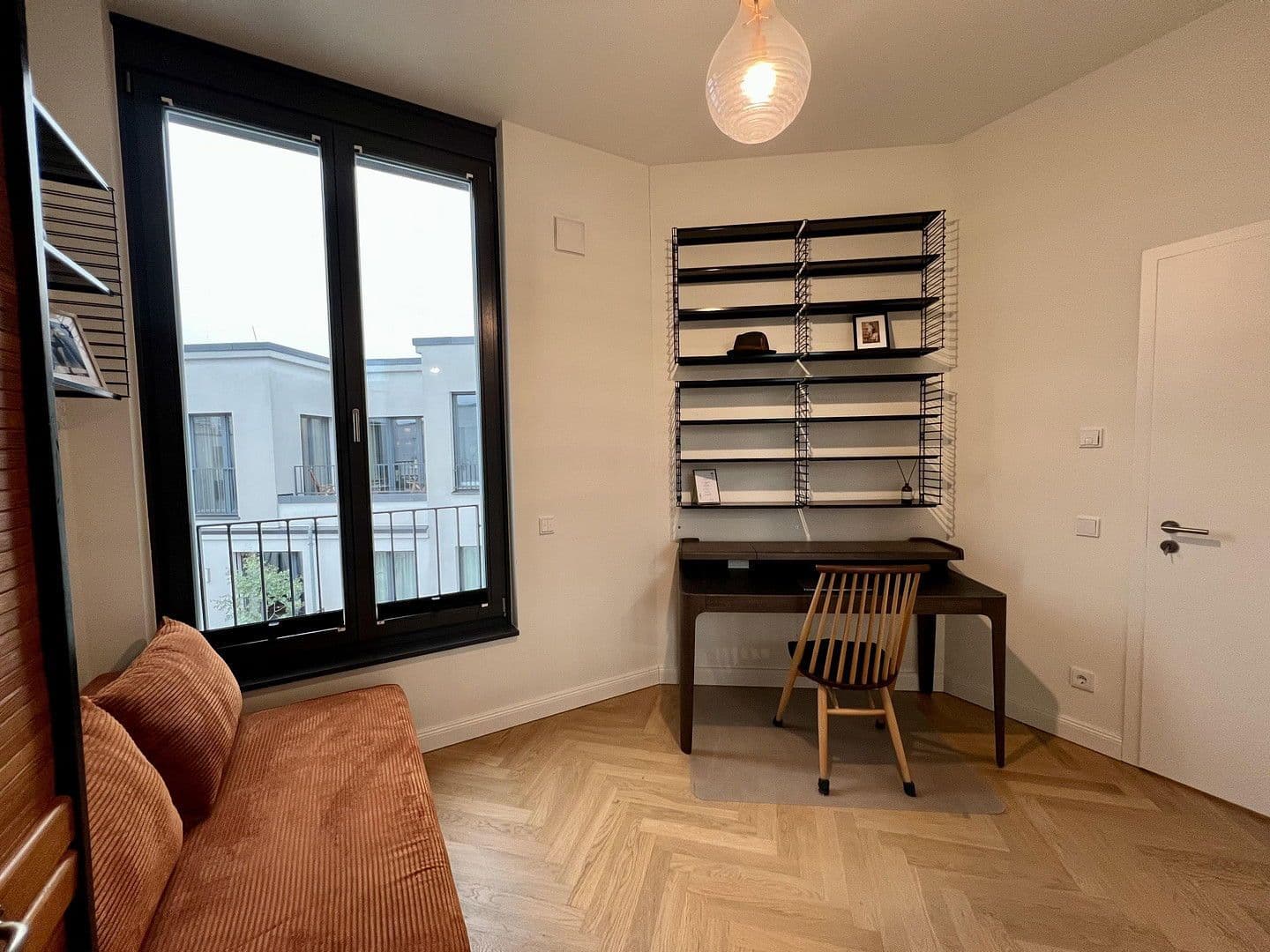 Pronájem bytu 3+1 90 m², Kommandantenstr 75, Berlin, Berlín Pronájem bytu 3+1 90 m², Kommandantenstr 75, Berlin, Berlín