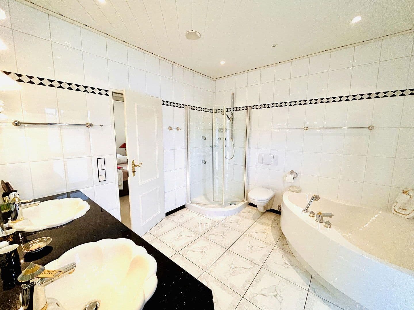 Prodej domu 175 m², pozemek 878 m², Im Wiesengrund 17, Steinburg, Šlesvicko-Holštýnsko Prodej domu 175 m², pozemek 878 m², Im Wiesengrund 17, Steinburg, Šlesvicko-Holštýnsko