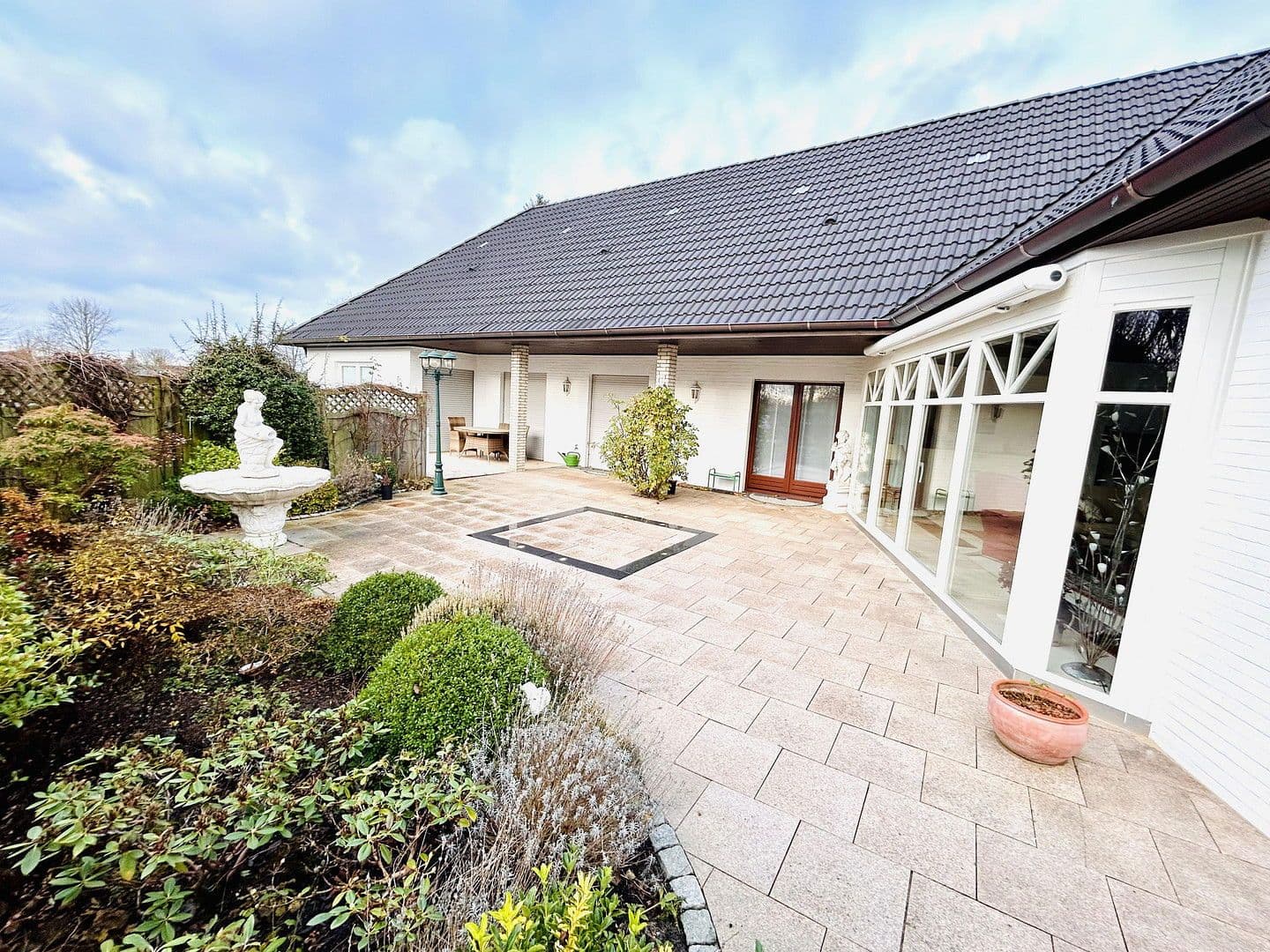 Prodej domu 175 m², pozemek 878 m², Im Wiesengrund 17, Steinburg, Šlesvicko-Holštýnsko Prodej domu 175 m², pozemek 878 m², Im Wiesengrund 17, Steinburg, Šlesvicko-Holštýnsko