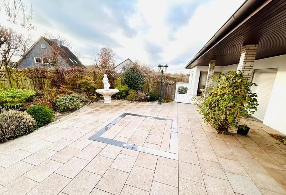 Prodej domu 175 m², pozemek 878 m², Im Wiesengrund 17, Steinburg, Šlesvicko-Holštýnsko Prodej domu 175 m², pozemek 878 m², Im Wiesengrund 17, Steinburg, Šlesvicko-Holštýnsko