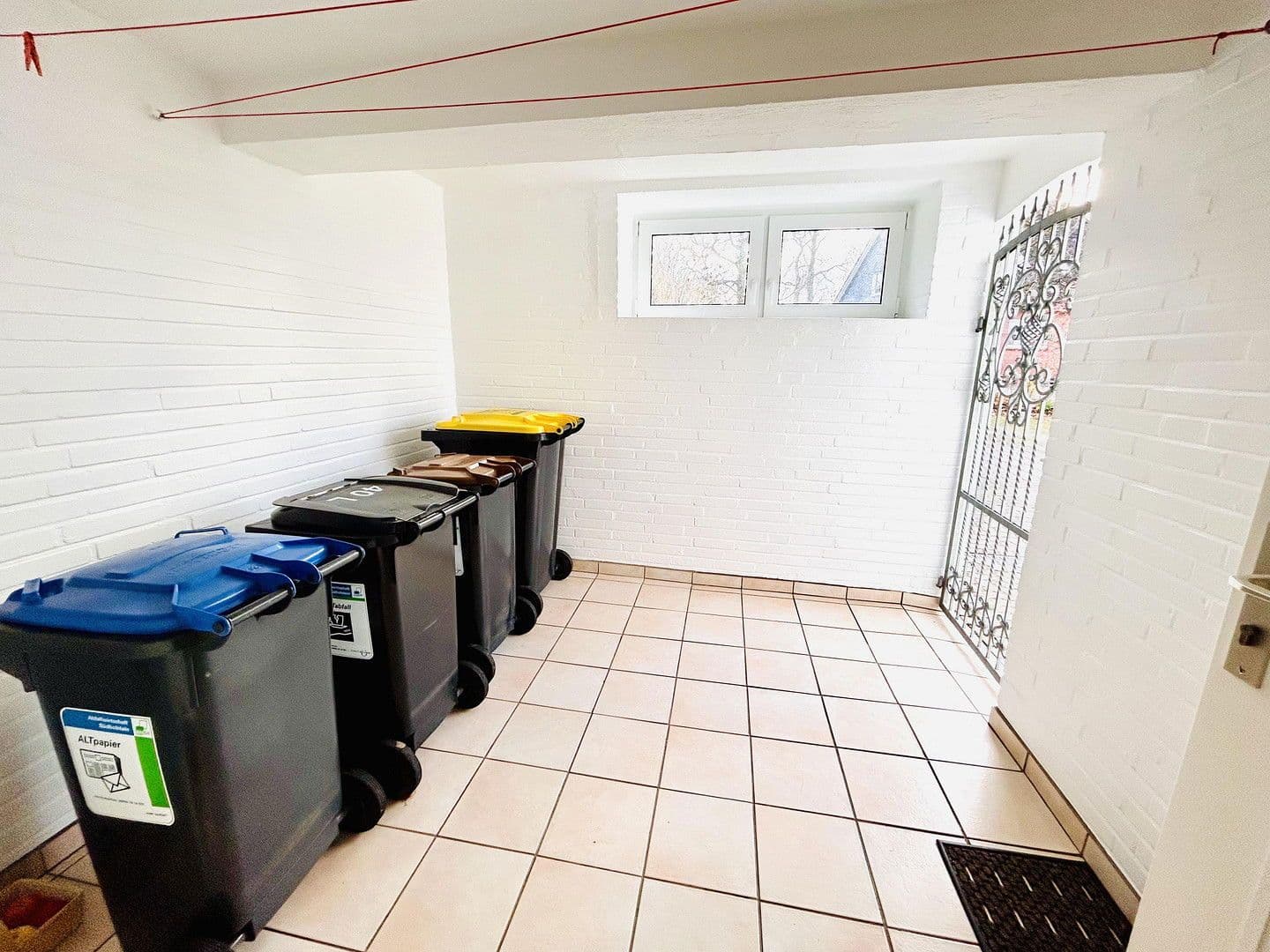 Prodej domu 175 m², pozemek 878 m², Im Wiesengrund 17, Steinburg, Šlesvicko-Holštýnsko Prodej domu 175 m², pozemek 878 m², Im Wiesengrund 17, Steinburg, Šlesvicko-Holštýnsko