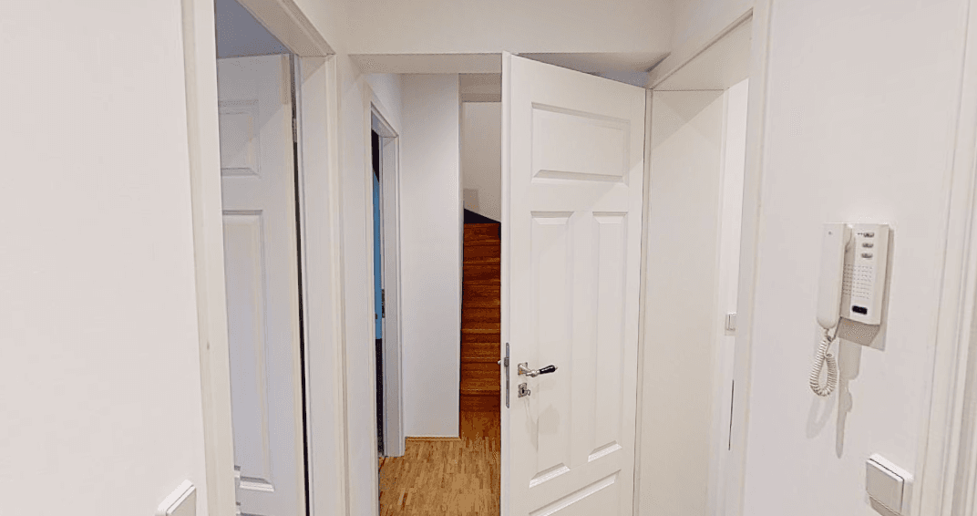 Pronájem bytu 4+1 96 m², Ostheimstraße 7, Leipzig, Sasko Pronájem bytu 4+1 96 m², Ostheimstraße 7, Leipzig, Sasko