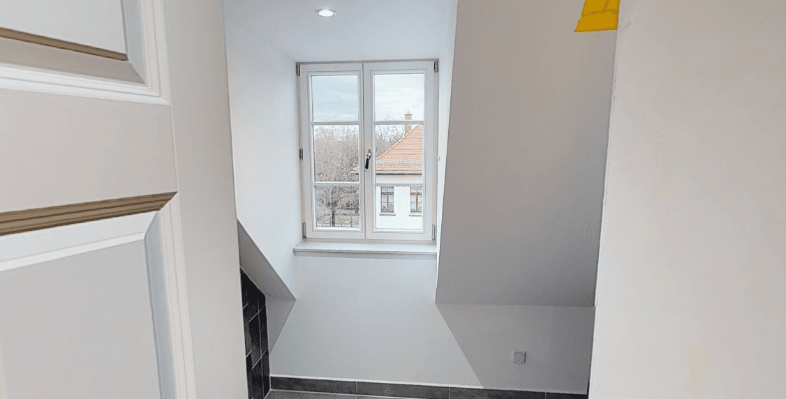 Pronájem bytu 4+1 96 m², Ostheimstraße 7, Leipzig, Sasko Pronájem bytu 4+1 96 m², Ostheimstraße 7, Leipzig, Sasko