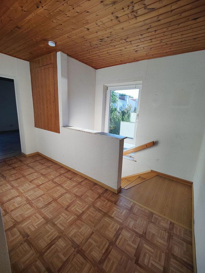 Prodej domu 120 m², pozemek 331 m², Budenheim, Porýní-Falc Prodej domu 120 m², pozemek 331 m², Budenheim, Porýní-Falc