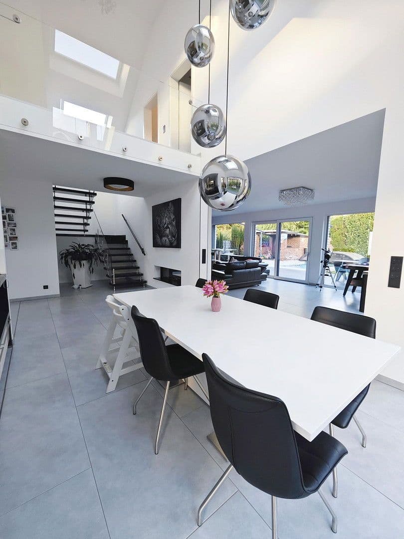 Prodej domu 163 m², pozemek 522 m², Rheinbach, Severní Porýní-Vestfálsko Prodej domu 163 m², pozemek 522 m², Rheinbach, Severní Porýní-Vestfálsko