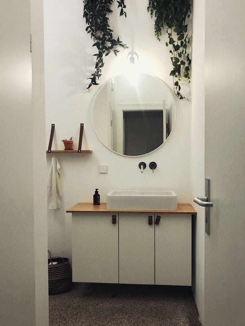 Pronájem kanceláře 135 m², Stuttgart, Bádensko-Württembersko Pronájem kanceláře 135 m², Stuttgart, Bádensko-Württembersko