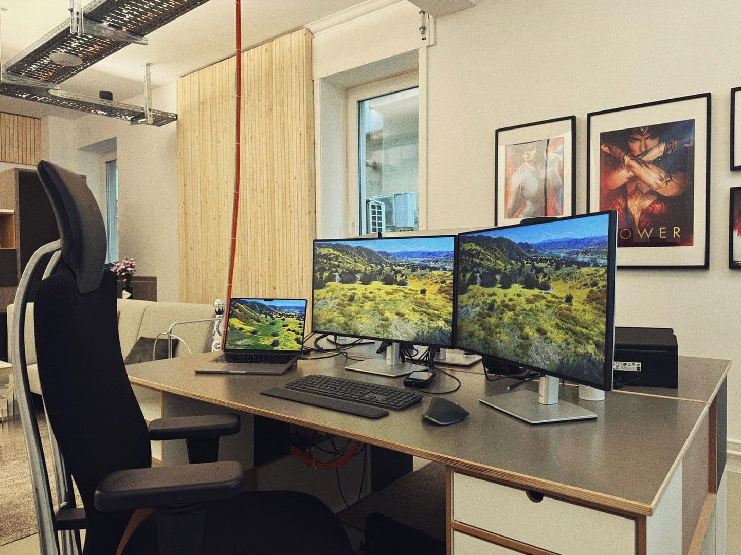 Pronájem kanceláře 135 m², Stuttgart, Bádensko-Württembersko Pronájem kanceláře 135 m², Stuttgart, Bádensko-Württembersko