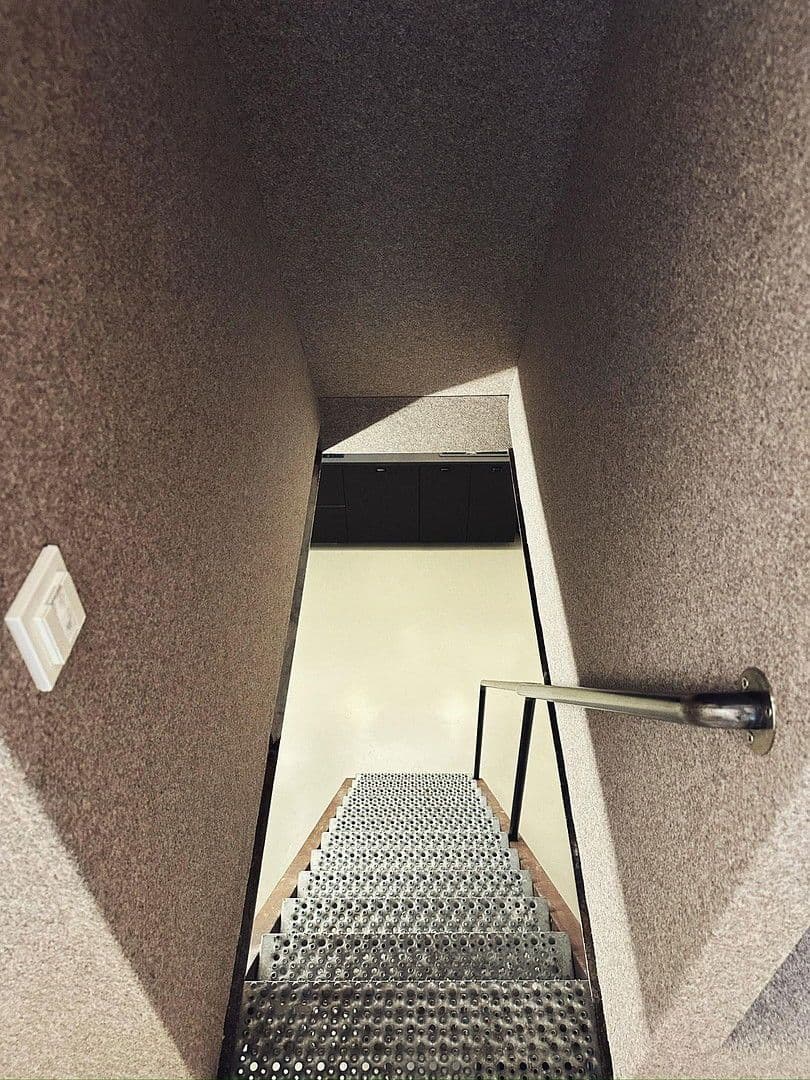 Pronájem kanceláře 135 m², Stuttgart, Bádensko-Württembersko Pronájem kanceláře 135 m², Stuttgart, Bádensko-Württembersko