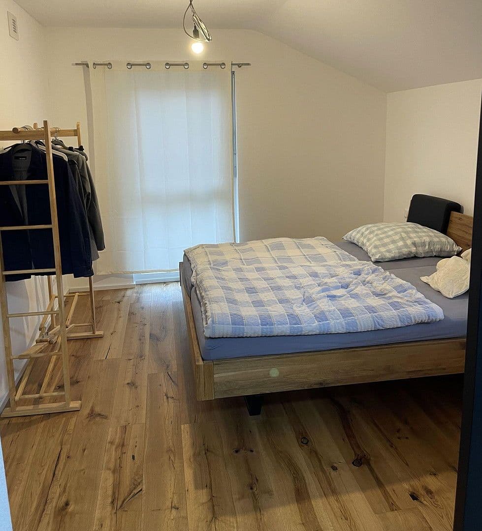 Prodej domu 183 m², pozemek 550 m², Kaffeeberg 12, Auenwald, Bádensko-Württembersko Prodej domu 183 m², pozemek 550 m², Kaffeeberg 12, Auenwald, Bádensko-Württembersko