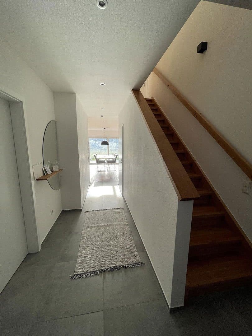 Prodej domu 183 m², pozemek 550 m², Kaffeeberg 12, Auenwald, Bádensko-Württembersko Prodej domu 183 m², pozemek 550 m², Kaffeeberg 12, Auenwald, Bádensko-Württembersko