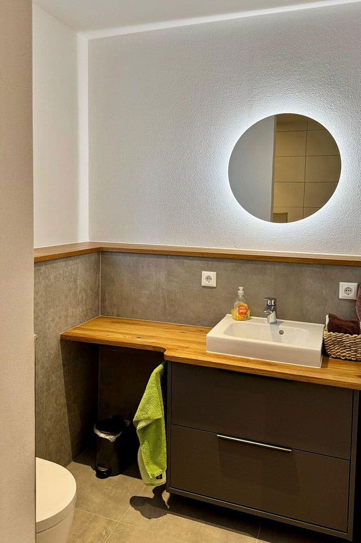 Prodej domu 183 m², pozemek 550 m², Kaffeeberg 12, Auenwald, Bádensko-Württembersko Prodej domu 183 m², pozemek 550 m², Kaffeeberg 12, Auenwald, Bádensko-Württembersko