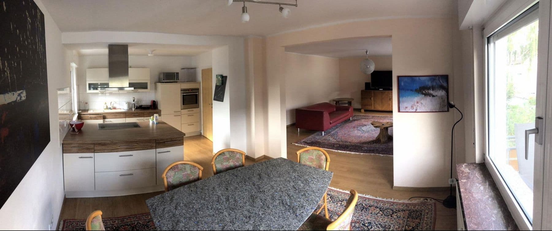 Prodej domu 320 m², pozemek 694 m², Frankfurt, Hessen Prodej domu 320 m², pozemek 694 m², Frankfurt, Hessen