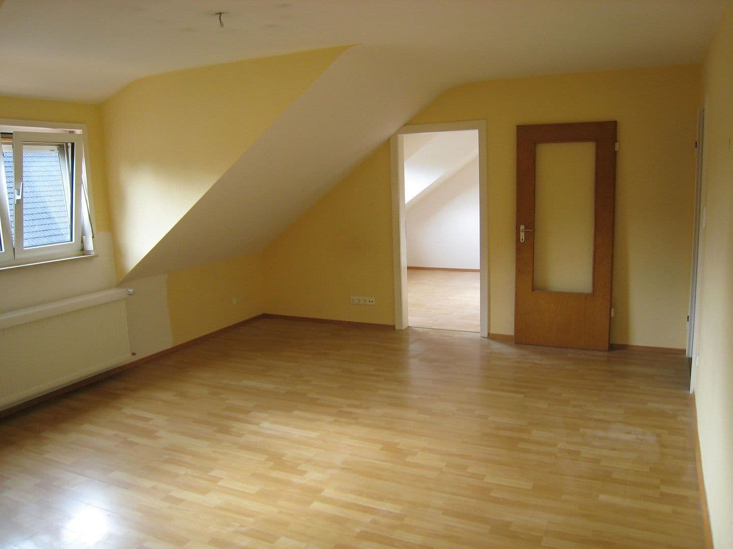Prodej domu 320 m², pozemek 694 m², Frankfurt, Hessen Prodej domu 320 m², pozemek 694 m², Frankfurt, Hessen