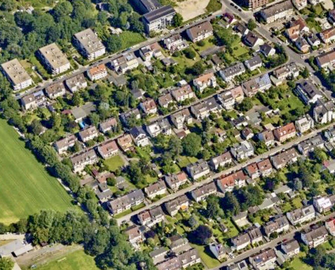 Prodej domu 320 m², pozemek 694 m², Frankfurt, Hessen Prodej domu 320 m², pozemek 694 m², Frankfurt, Hessen