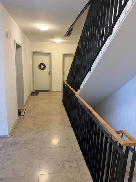 Pronájem bytu 3+1 83 m², Leinweberweg 45, München, Bavorsko Pronájem bytu 3+1 83 m², Leinweberweg 45, München, Bavorsko