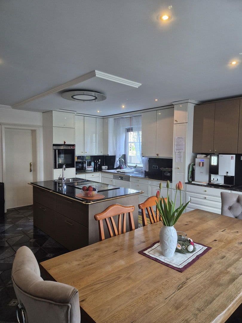 Prodej domu 253 m², pozemek 998 m², Untermeitingen, Bavorsko Prodej domu 253 m², pozemek 998 m², Untermeitingen, Bavorsko