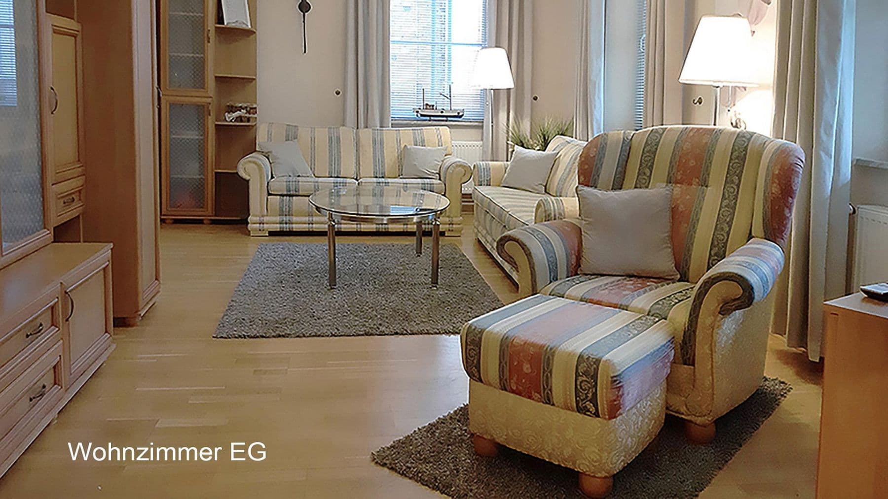 Prodej domu 369 m², pozemek 722 m², Am Lotsenberg 11, Travemünde, Šlesvicko-Holštýnsko Prodej domu 369 m², pozemek 722 m², Am Lotsenberg 11, Travemünde, Šlesvicko-Holštýnsko