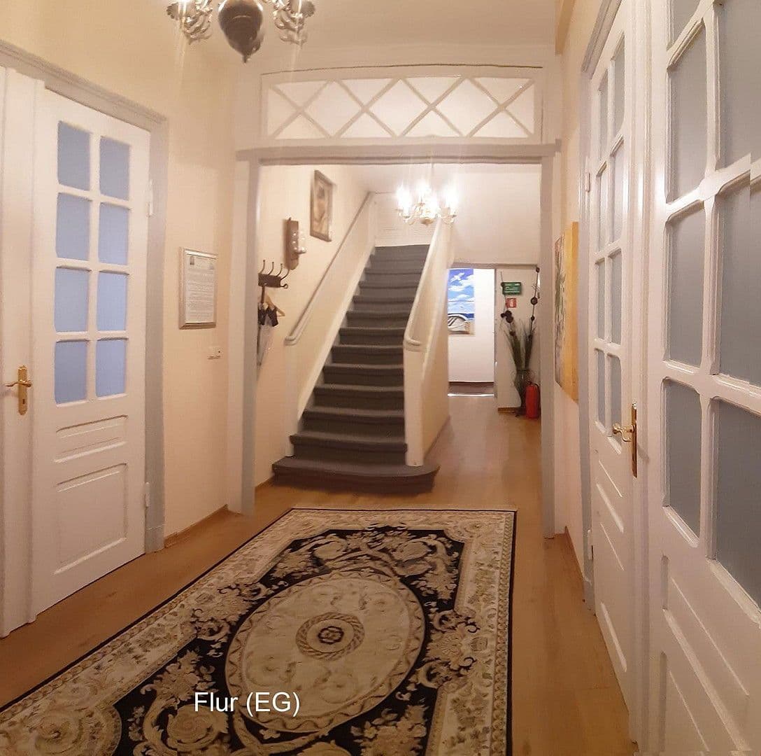 Prodej domu 369 m², pozemek 722 m², Am Lotsenberg 11, Travemünde, Šlesvicko-Holštýnsko Prodej domu 369 m², pozemek 722 m², Am Lotsenberg 11, Travemünde, Šlesvicko-Holštýnsko