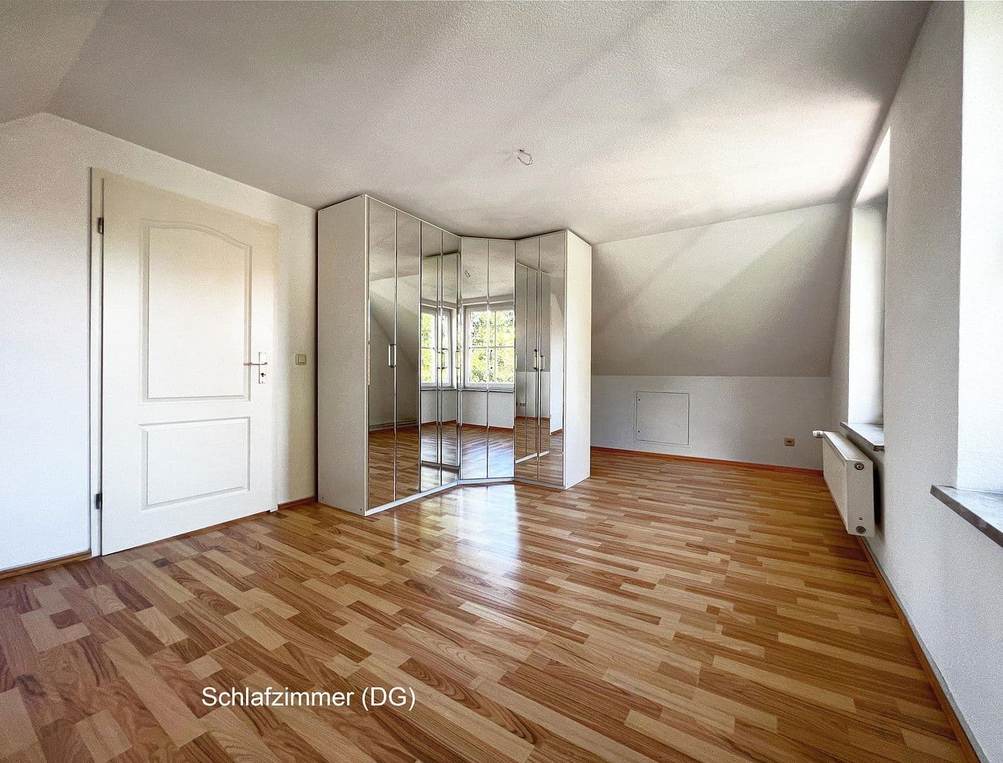 Prodej domu 369 m², pozemek 722 m², Am Lotsenberg 11, Travemünde, Šlesvicko-Holštýnsko Prodej domu 369 m², pozemek 722 m², Am Lotsenberg 11, Travemünde, Šlesvicko-Holštýnsko