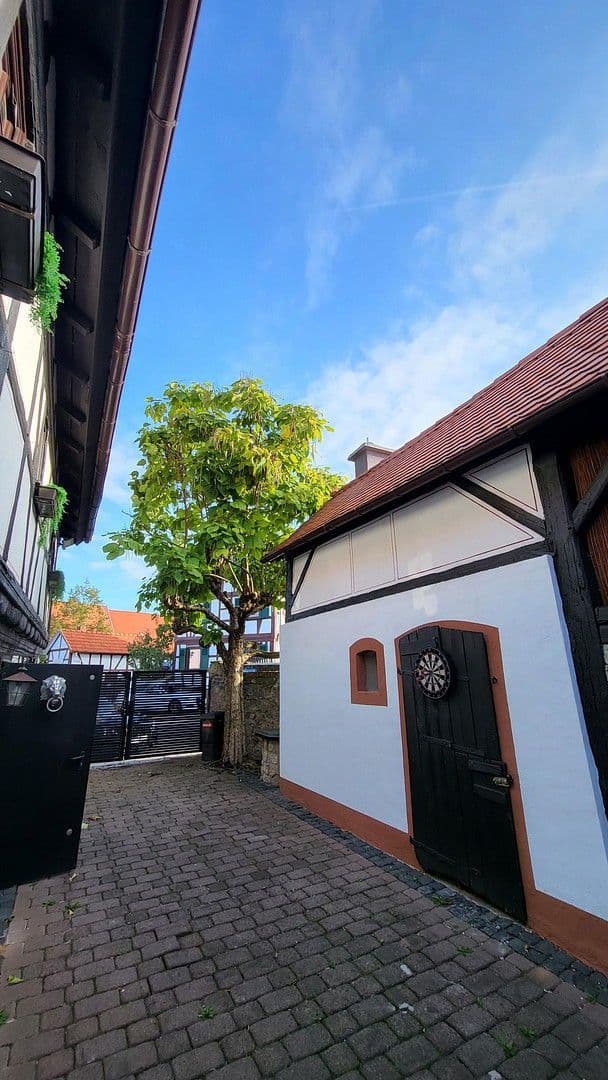 Prodej domu 280 m², pozemek 379 m², Rodenbach, Hessen Prodej domu 280 m², pozemek 379 m², Rodenbach, Hessen