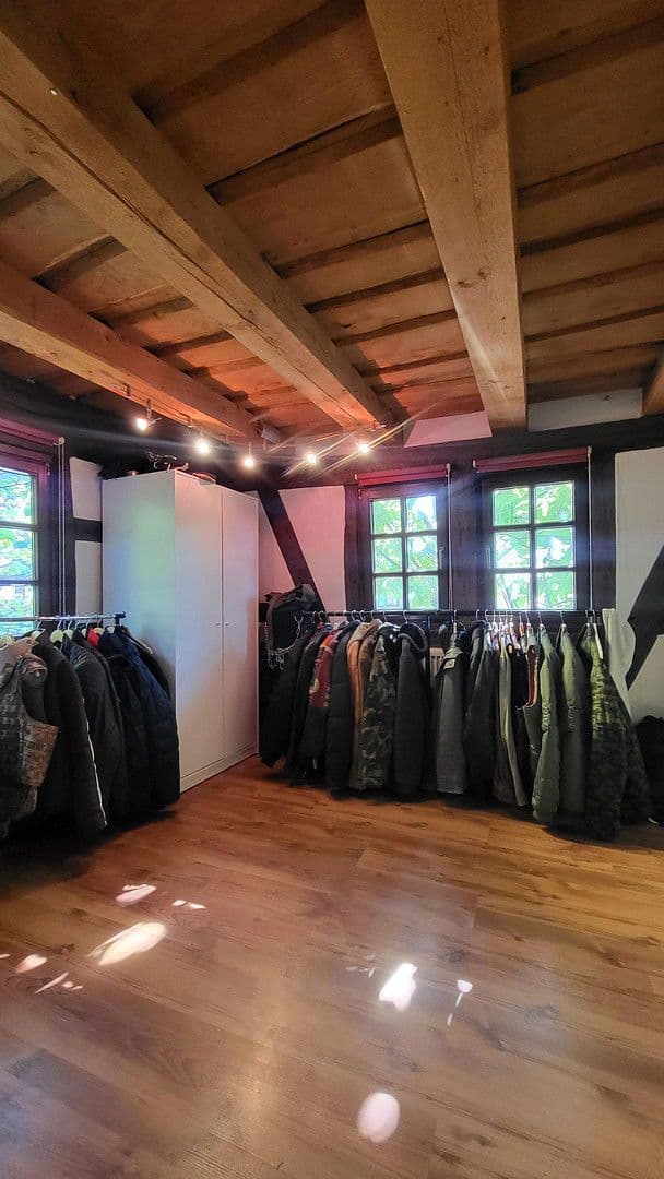 Prodej domu 280 m², pozemek 379 m², Rodenbach, Hessen Prodej domu 280 m², pozemek 379 m², Rodenbach, Hessen