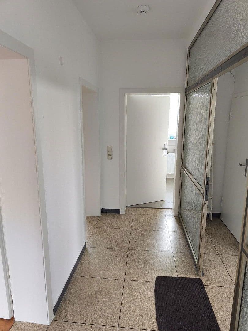 Pronájem bytu 2+1 79 m², Rheinuferweg 44, Bornheim, Severní Porýní-Vestfálsko Pronájem bytu 2+1 79 m², Rheinuferweg 44, Bornheim, Severní Porýní-Vestfálsko