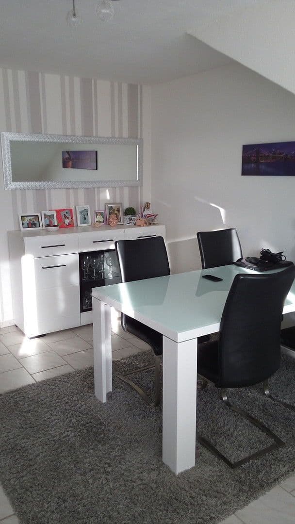 Pronájem bytu 2+1 55 m², Drovestrasse 250, Kreuzau, Severní Porýní-Vestfálsko Pronájem bytu 2+1 55 m², Drovestrasse 250, Kreuzau, Severní Porýní-Vestfálsko