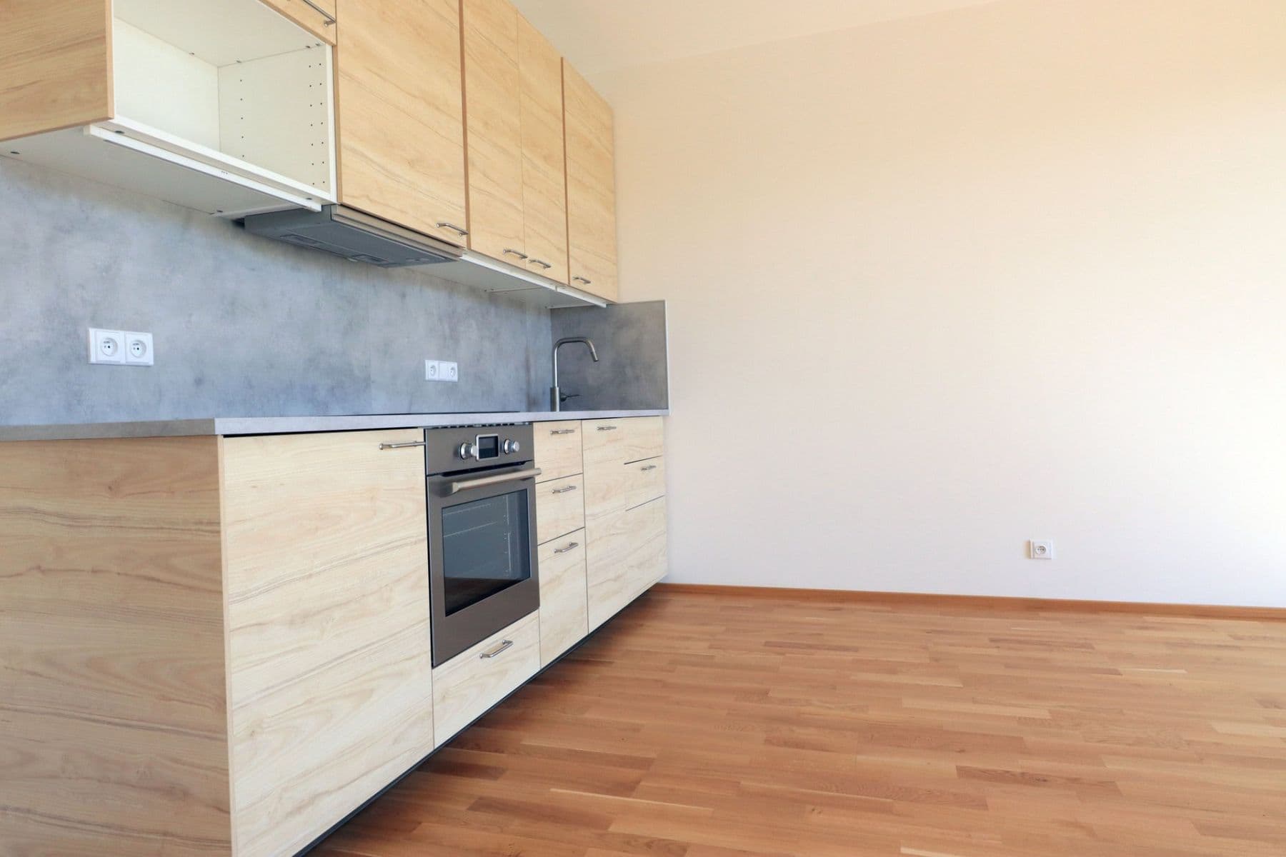 Pronájem bytu 1+kk 33 m², Fafkových, Praha, Praha Pronájem bytu 1+kk 33 m², Fafkových, Praha, Praha