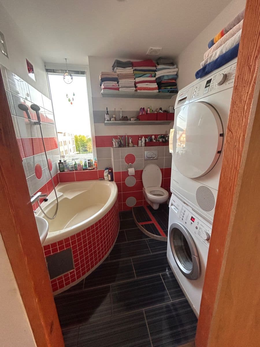 Pronájem bytu 3+kk 60 m², Partyzánská, Chomutov, Ústecký kraj Pronájem bytu 3+kk 60 m², Partyzánská, Chomutov, Ústecký kraj