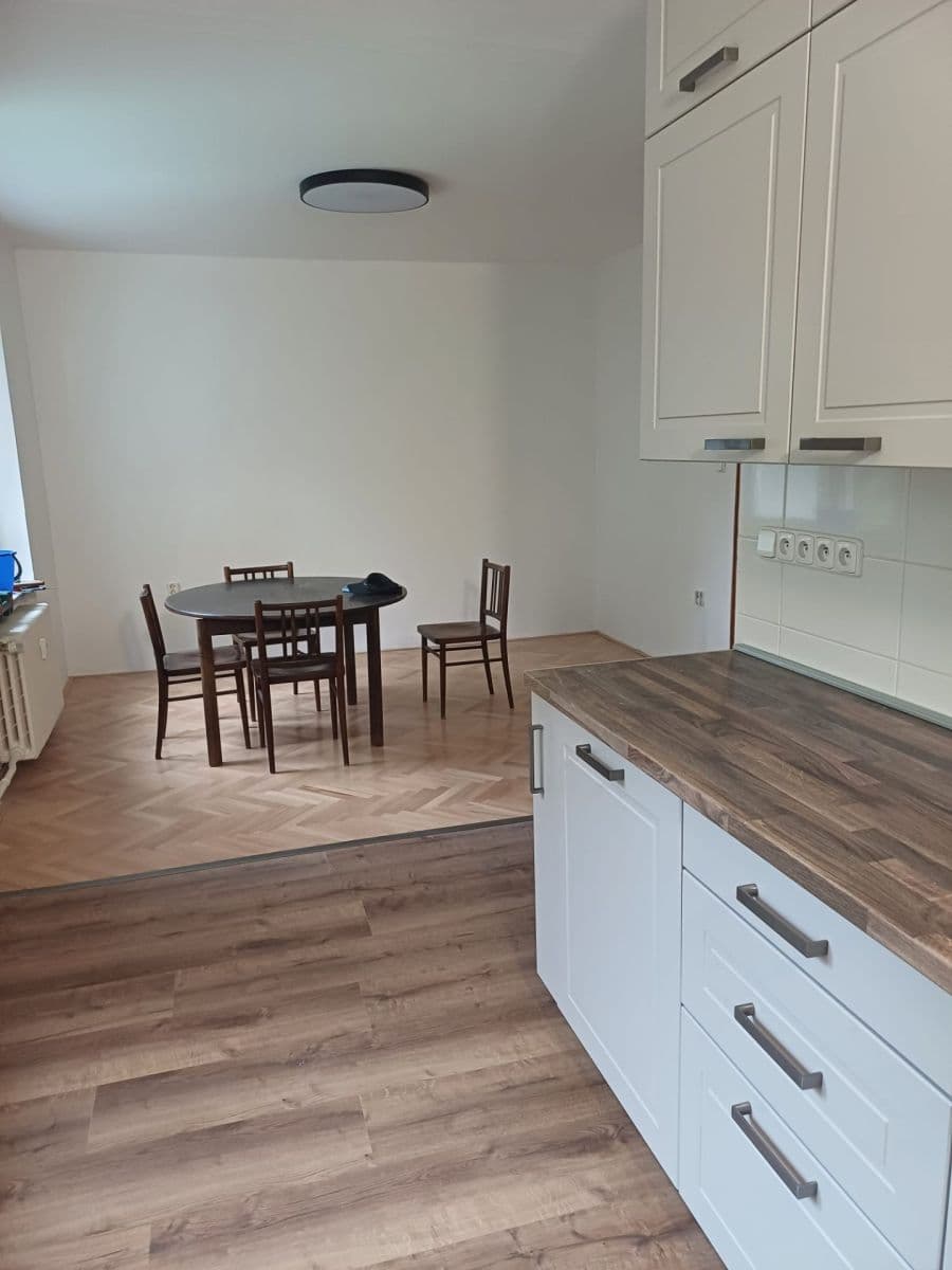 Pronájem bytu 2+kk 54 m², Zborovská, Brno, Jihomoravský kraj Pronájem bytu 2+kk 54 m², Zborovská, Brno, Jihomoravský kraj