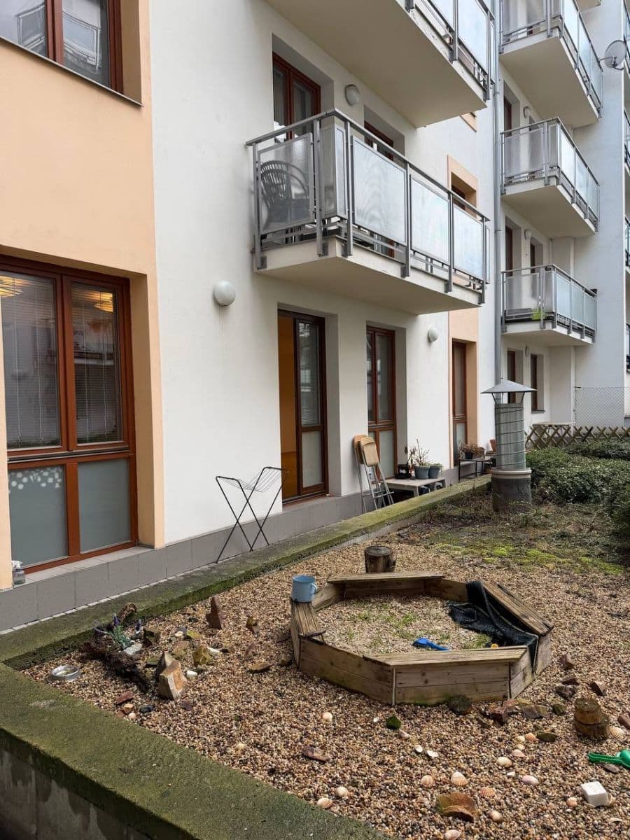 Pronájem bytu 1+kk 48 m², Husitská, Praha, Praha Pronájem bytu 1+kk 48 m², Husitská, Praha, Praha