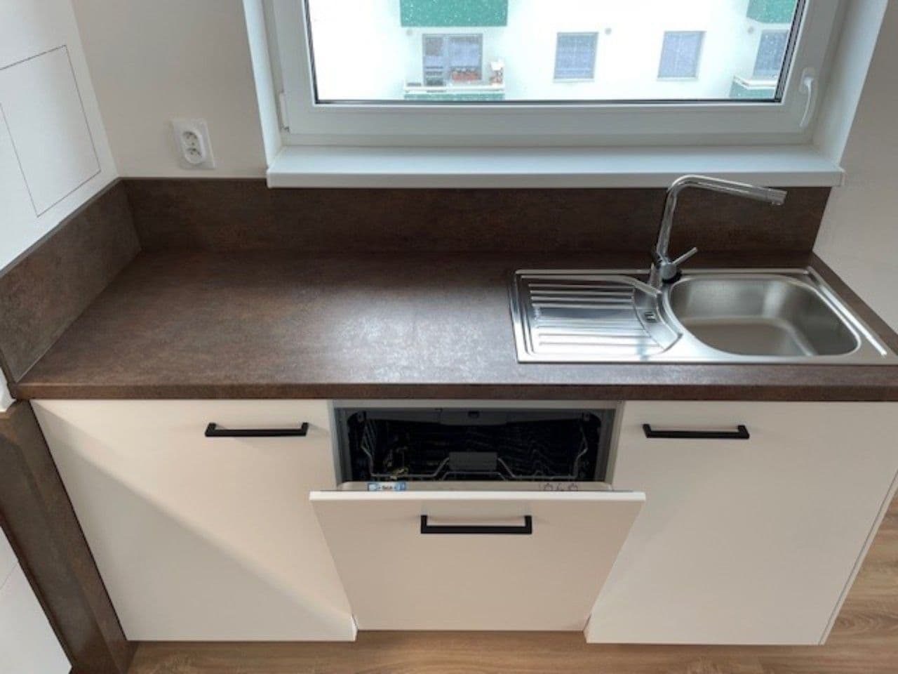 Pronájem bytu 2+kk 64 m², Studentská, Plzeň, Plzeňský kraj Pronájem bytu 2+kk 64 m², Studentská, Plzeň, Plzeňský kraj