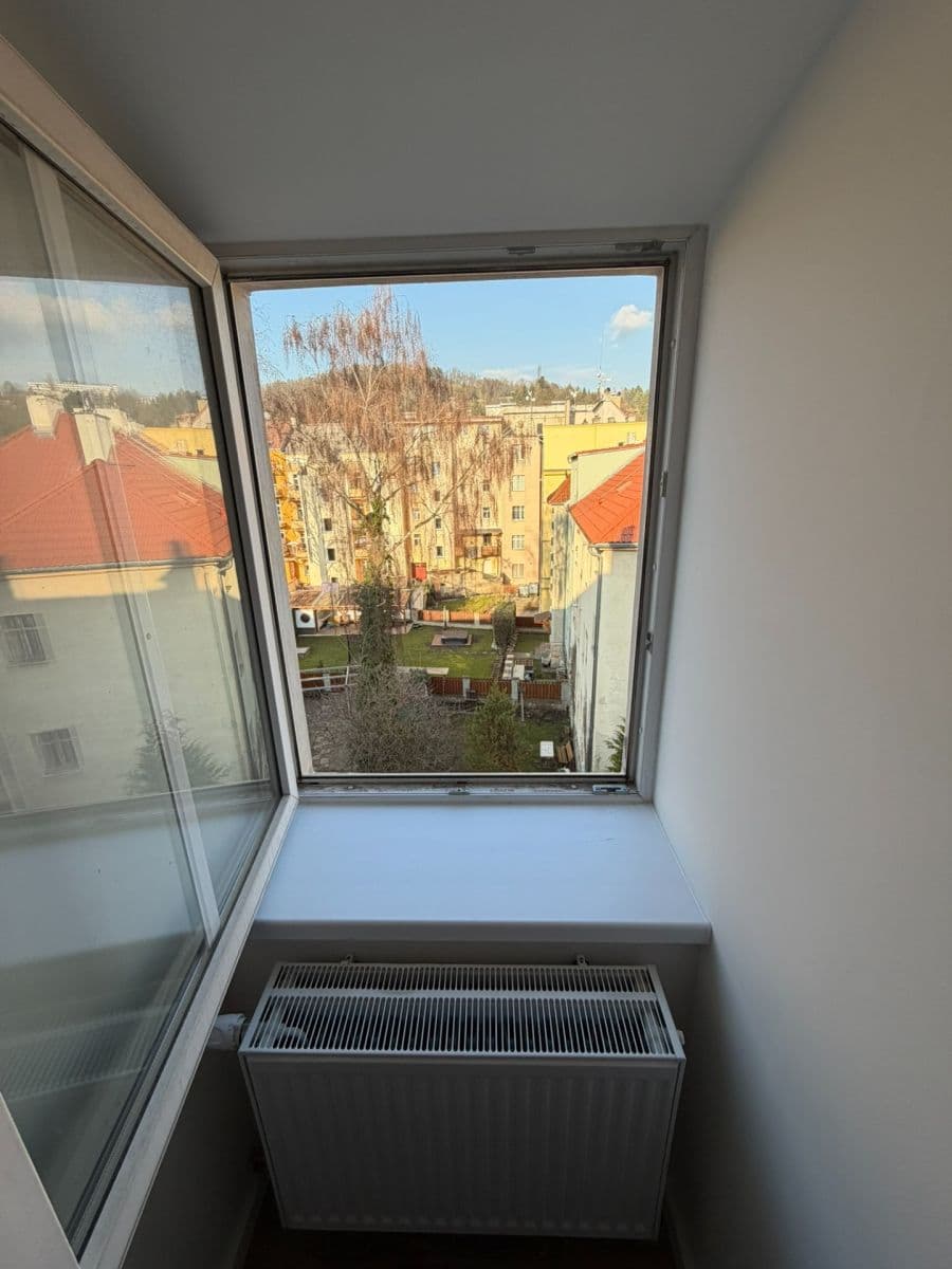 Pronájem bytu 2+kk 50 m², Alešova, Ústí nad Labem, Ústecký kraj Pronájem bytu 2+kk 50 m², Alešova, Ústí nad Labem, Ústecký kraj