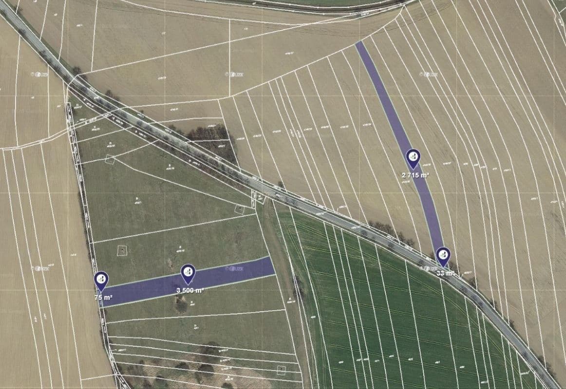 Prodej pozemku 1.902 m², Černovice, Kraj Vysočina Prodej pozemku 1.902 m², Černovice, Kraj Vysočina