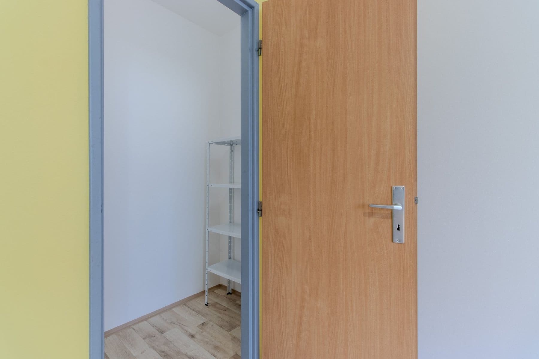 Pronájem bytu 2+1 52 m², U Kasáren, Mladá Boleslav, Středočeský kraj Pronájem bytu 2+1 52 m², U Kasáren, Mladá Boleslav, Středočeský kraj