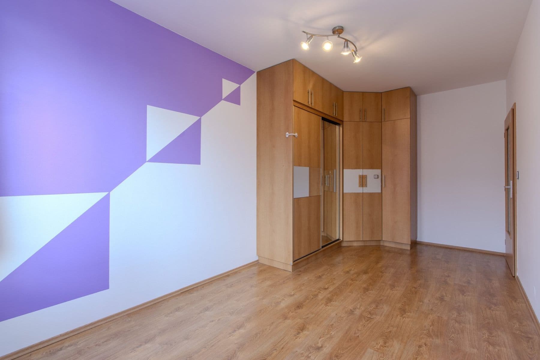 Pronájem bytu 2+1 52 m², U Kasáren, Mladá Boleslav, Středočeský kraj Pronájem bytu 2+1 52 m², U Kasáren, Mladá Boleslav, Středočeský kraj