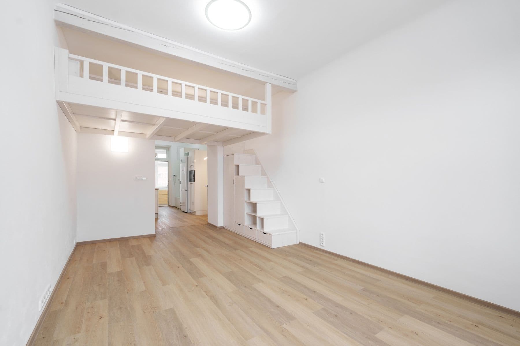 Pronájem bytu 1+1 41 m², Keplerova, Praha, Praha Pronájem bytu 1+1 41 m², Keplerova, Praha, Praha