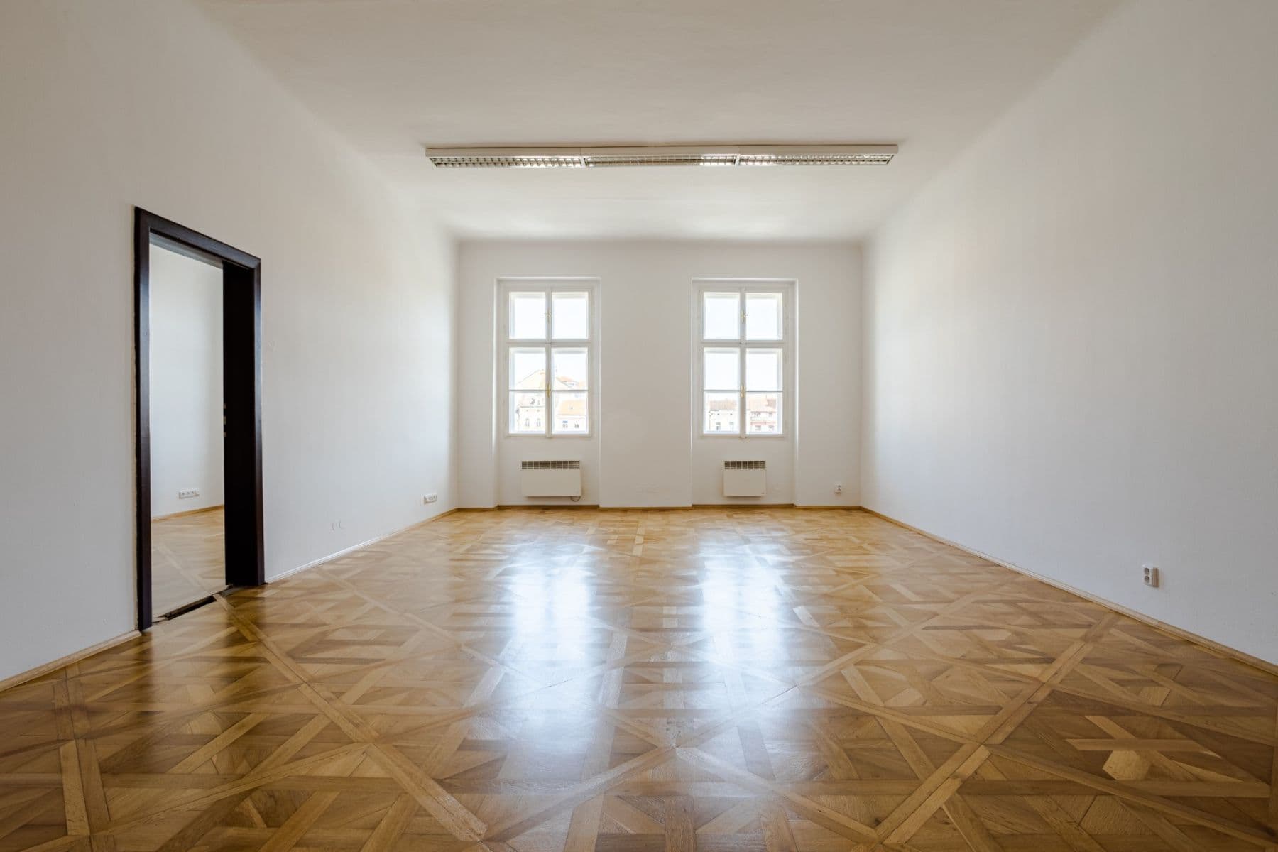 Pronájem bytu 2+1 103 m², Náměstí Přemysla Otakara Ⅱ., České Budějovice, Jihočeský kraj Pronájem bytu 2+1 103 m², Náměstí Přemysla Otakara Ⅱ., České Budějovice, Jihočeský kraj