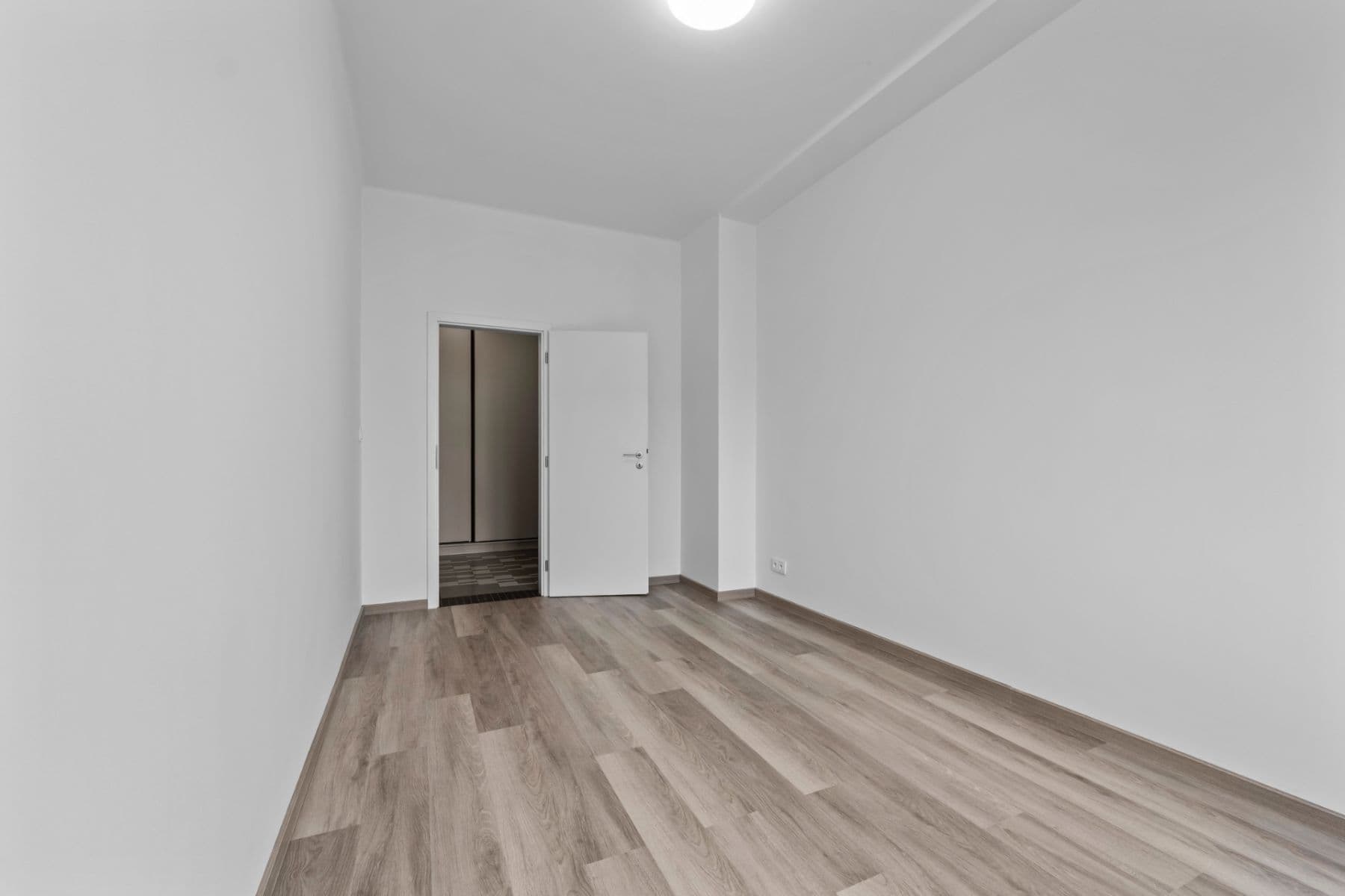 Pronájem bytu 2+kk 49 m², Ortenovo náměstí, Praha, Praha Pronájem bytu 2+kk 49 m², Ortenovo náměstí, Praha, Praha