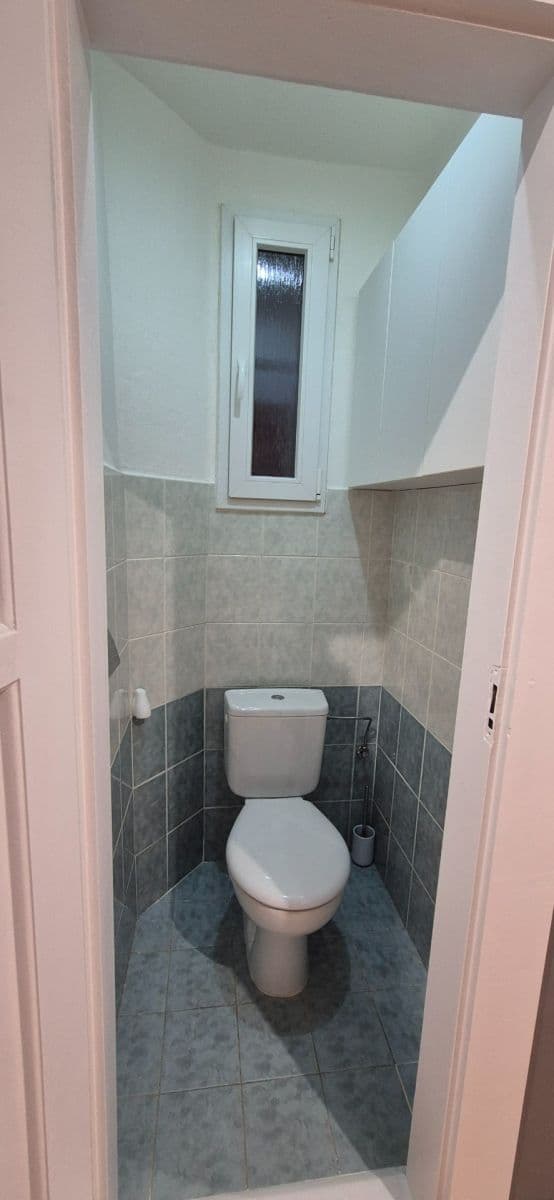 Prodej bytu 1+kk 37 m², Prouzova, Praha, Praha Prodej bytu 1+kk 37 m², Prouzova, Praha, Praha