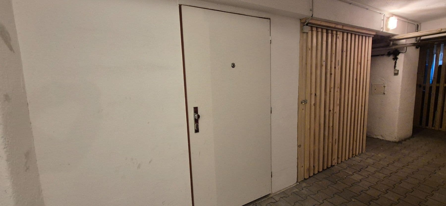 Prodej bytu 1+kk 37 m², Prouzova, Praha, Praha Prodej bytu 1+kk 37 m², Prouzova, Praha, Praha