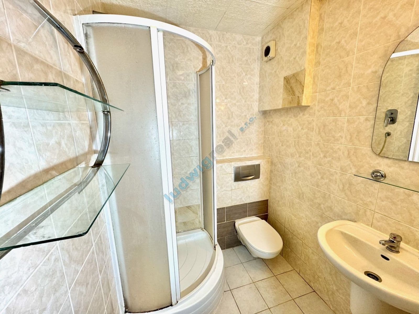 Pronájem bytu 2+kk 46 m², Toruňská, Praha, Praha Pronájem bytu 2+kk 46 m², Toruňská, Praha, Praha