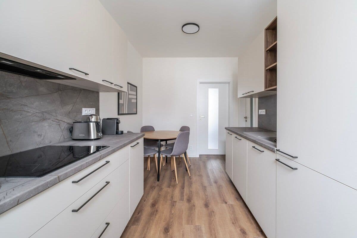 Pronájem bytu 43 m², Na Mokřině, Praha, Praha Pronájem bytu 43 m², Na Mokřině, Praha, Praha