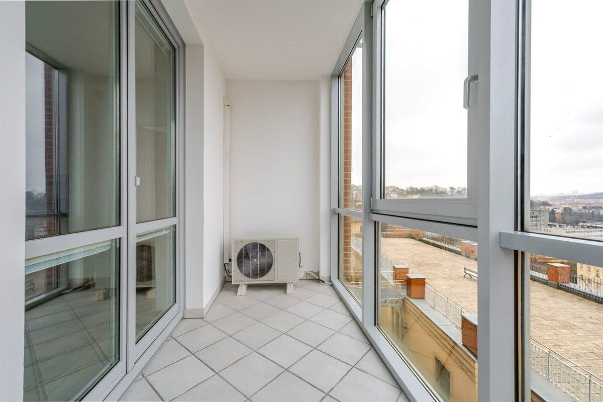 Pronájem bytu 60 m², U Zvonařky g, Praha, Praha Pronájem bytu 60 m², U Zvonařky g, Praha, Praha