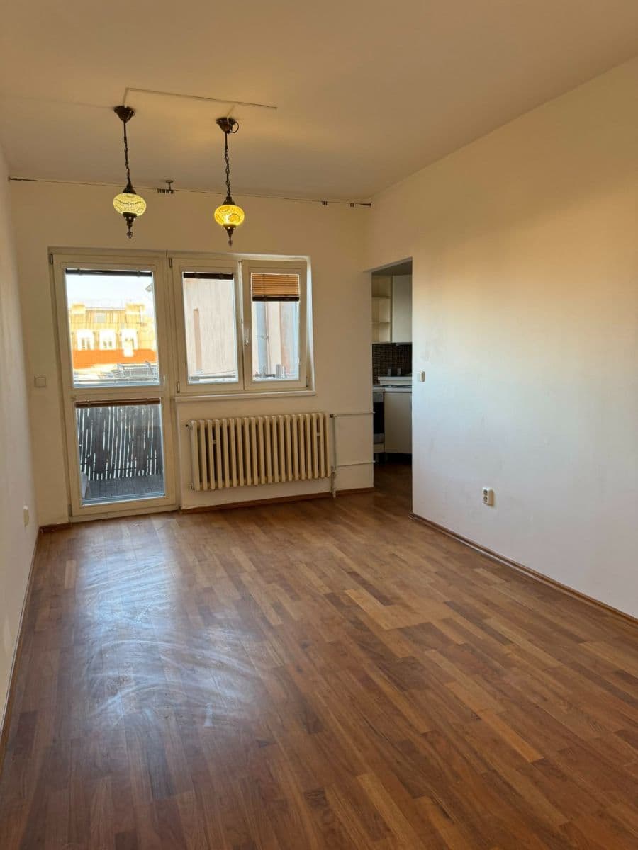 Pronájem bytu 3+kk 61 m², Varšavská, Praha, Praha Pronájem bytu 3+kk 61 m², Varšavská, Praha, Praha