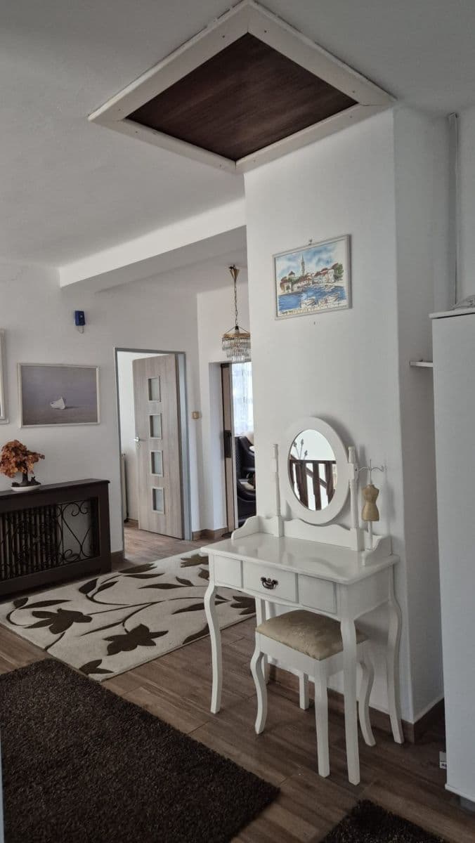 Pronájem domu 440 m², pozemek 913 m², Údolní, Úštěk, Ústecký kraj Pronájem domu 440 m², pozemek 913 m², Údolní, Úštěk, Ústecký kraj