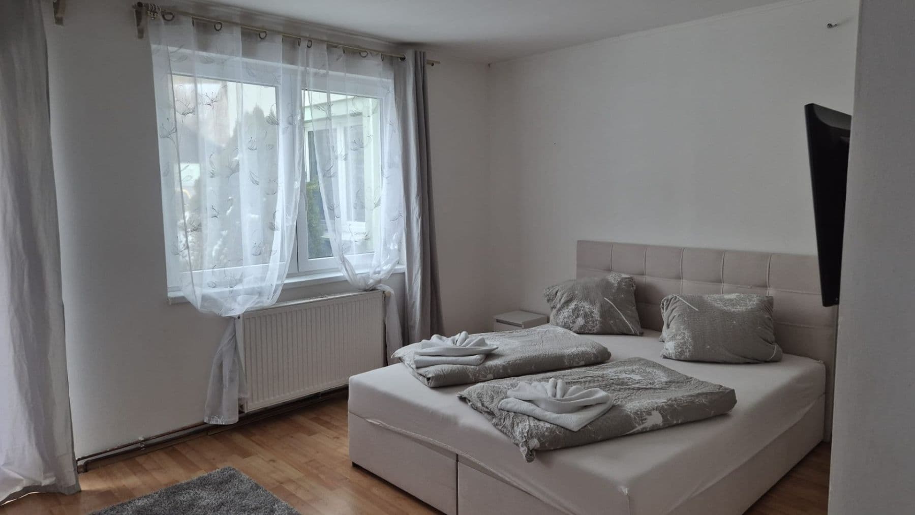 Pronájem domu 440 m², pozemek 913 m², Údolní, Úštěk, Ústecký kraj Pronájem domu 440 m², pozemek 913 m², Údolní, Úštěk, Ústecký kraj