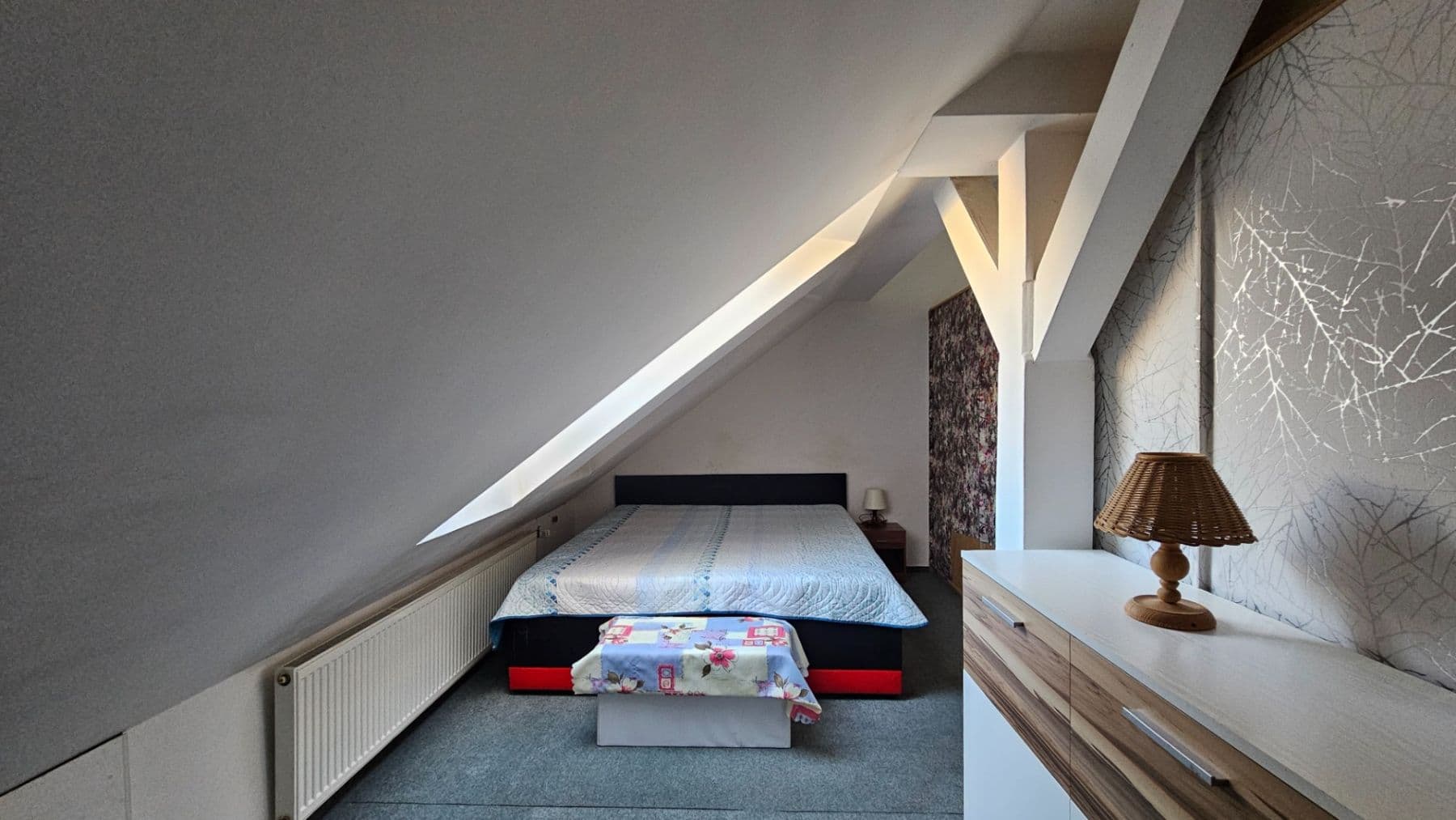 Pronájem bytu 2+kk 75 m², Bělohorská, Praha, Praha Pronájem bytu 2+kk 75 m², Bělohorská, Praha, Praha