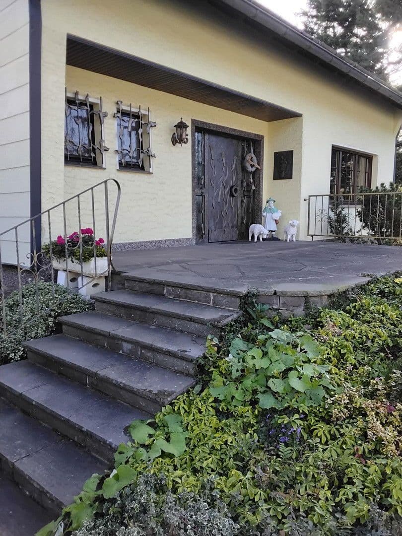 Prodej domu 139 m², pozemek 495 m², Mechernich, Severní Porýní-Vestfálsko Prodej domu 139 m², pozemek 495 m², Mechernich, Severní Porýní-Vestfálsko