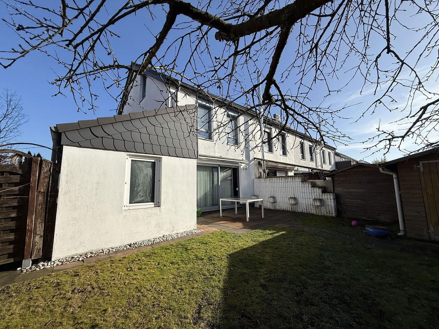 Prodej domu 115 m², pozemek 261 m², Duisburg, Severní Porýní-Vestfálsko Prodej domu 115 m², pozemek 261 m², Duisburg, Severní Porýní-Vestfálsko